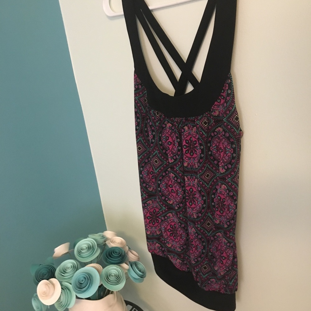 Wrapper criss cross strappy tank Medium